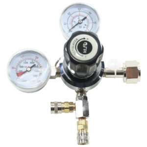 Reduktionsventil med to manometre og lynkobling